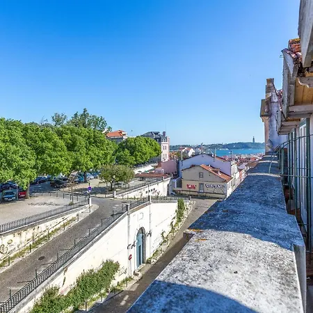 Principe Real Charming Garden View Flat At The Heart Of Lisbon Apartment Exterior photo
