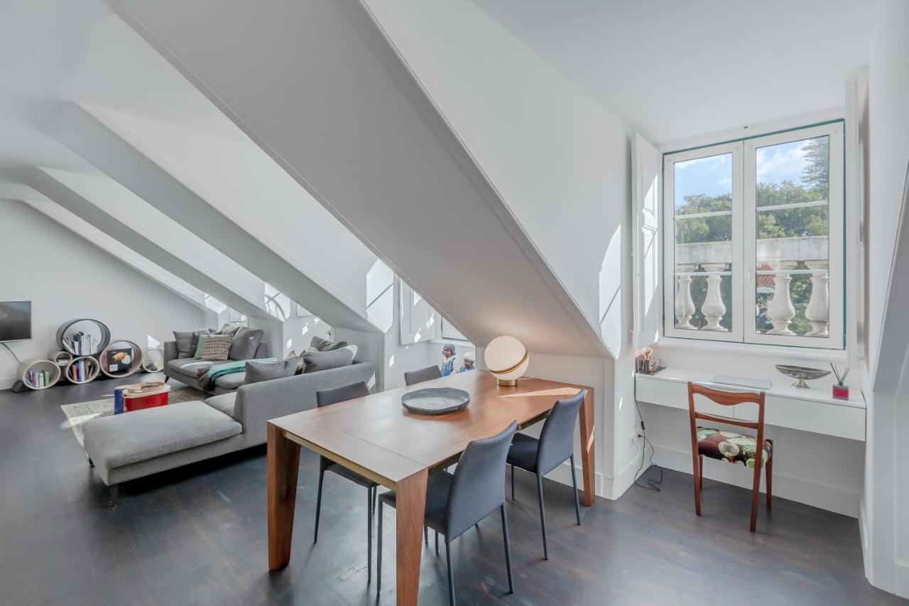 Principe Real Charming Garden View Flat At The Heart Of Appartamento